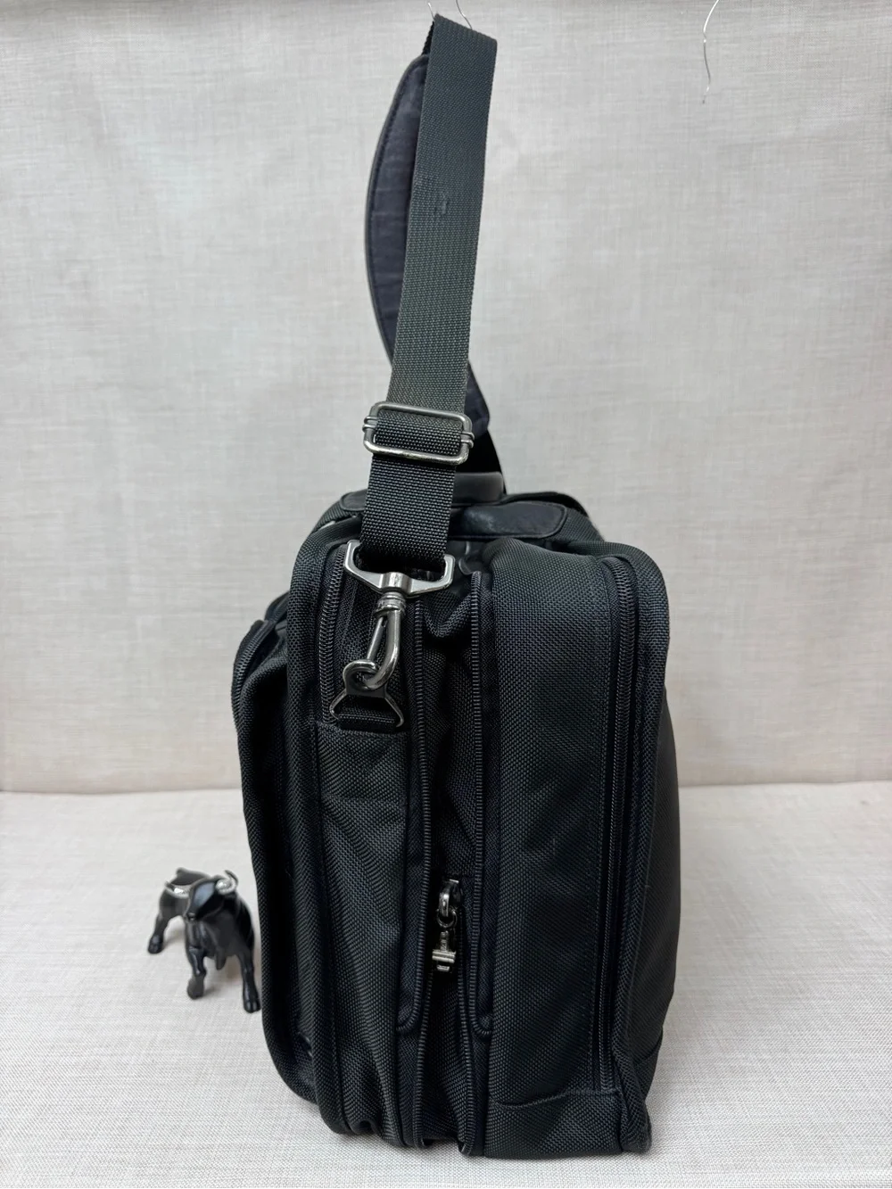 TUMI Alpha Black Ballistic expandable Laptop Business Briefcase 26041D4 EUC $595